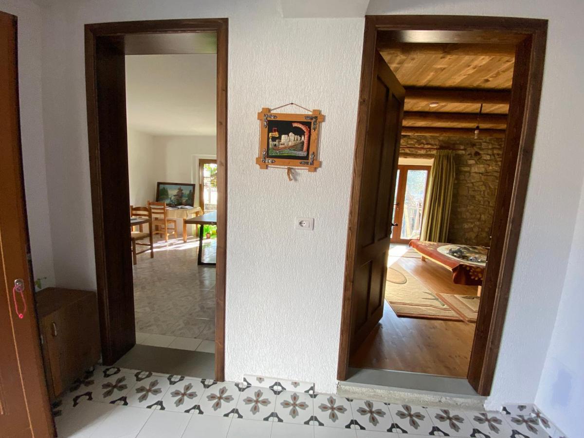 Villa Shuaipaj Gjirokaster Ngoại thất bức ảnh